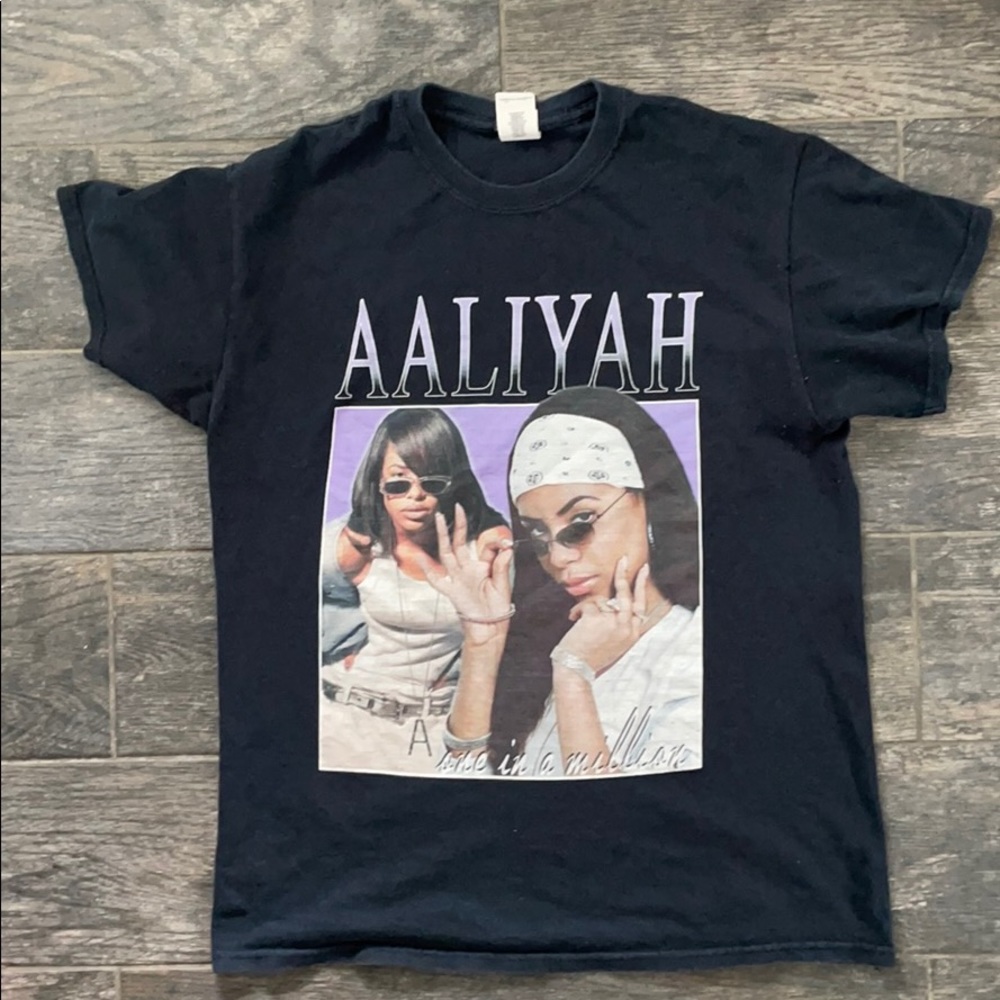 VINTAGE Inspired Aaliyah T/Shirt (Tagged M,Fits S)